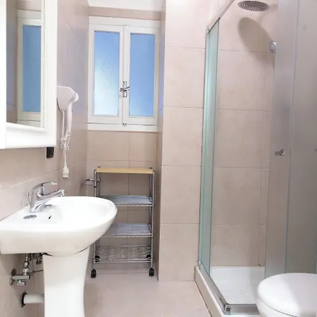 City Hub _ Locazione Turistica 3* Bari